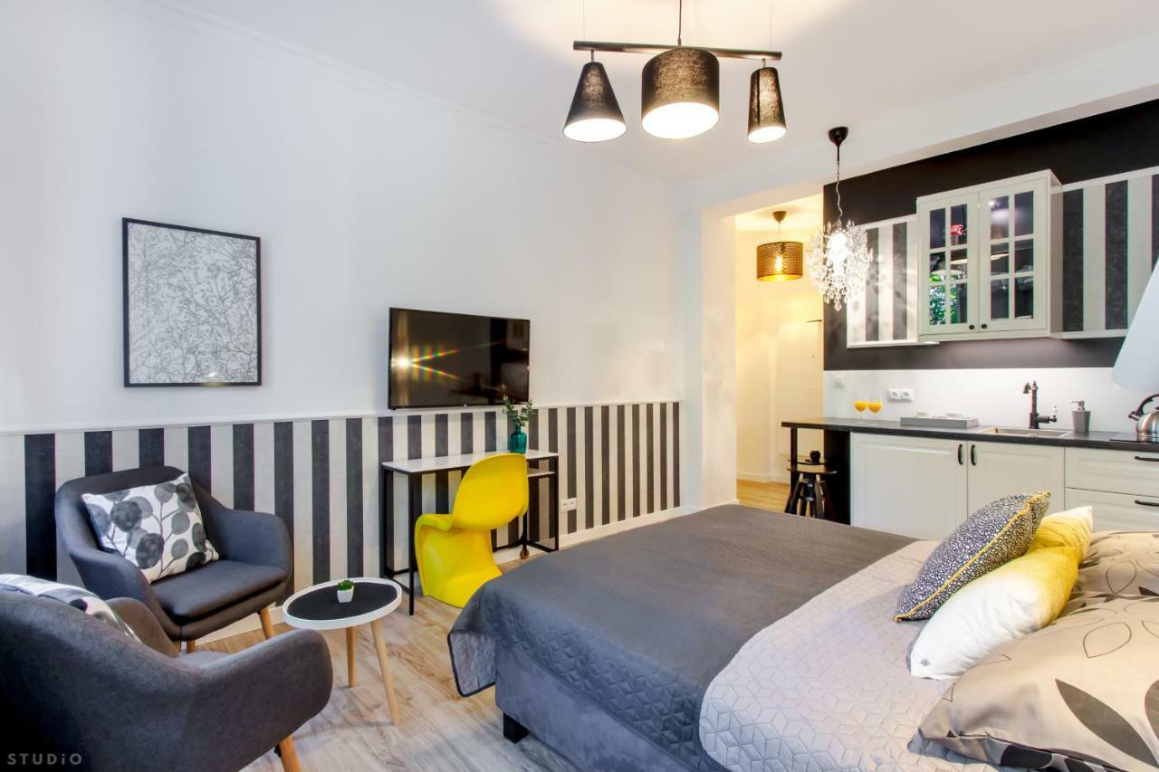 Clicktheflat The Warsaw Rising Museum Apartments Εξωτερικό φωτογραφία