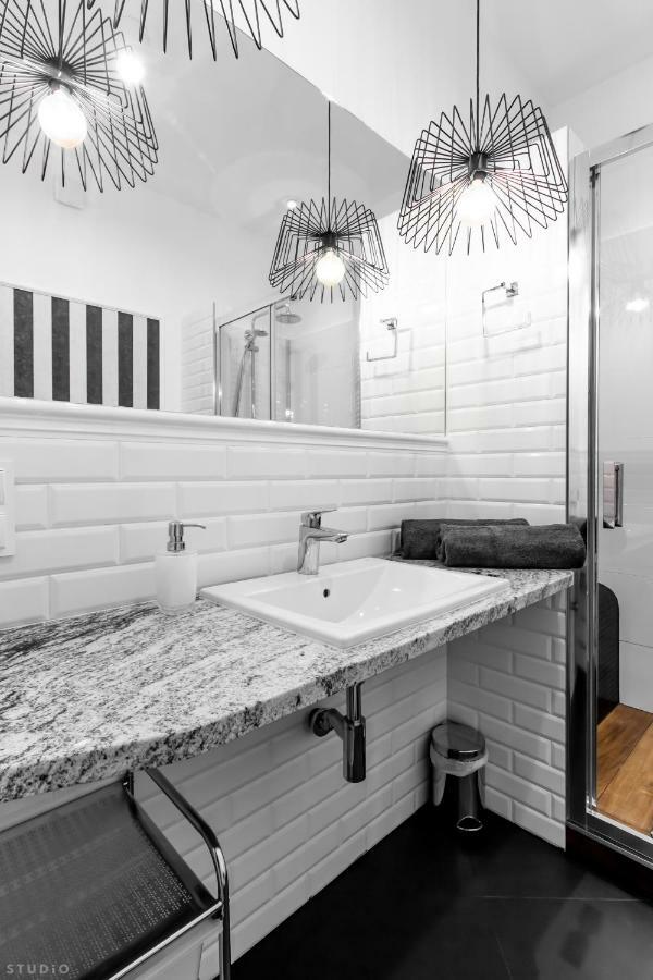 Clicktheflat The Warsaw Rising Museum Apartments Εξωτερικό φωτογραφία
